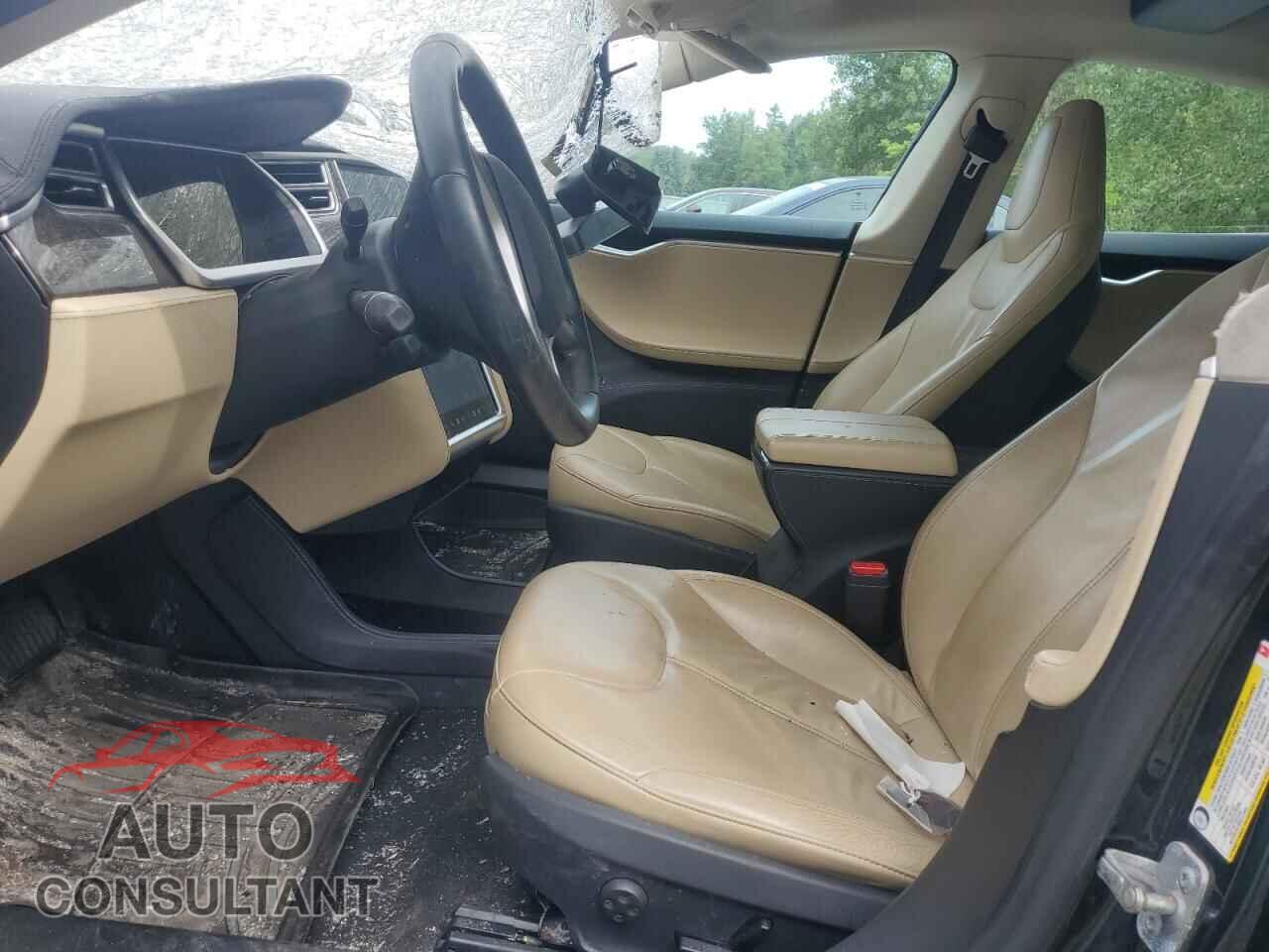 TESLA MODEL S 2013 - 5YJSA1DN8DFP24740