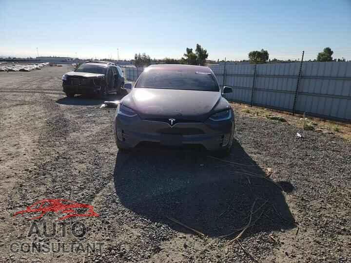 TESLA MODEL X 2016 - 5YJXCAE25GF001792