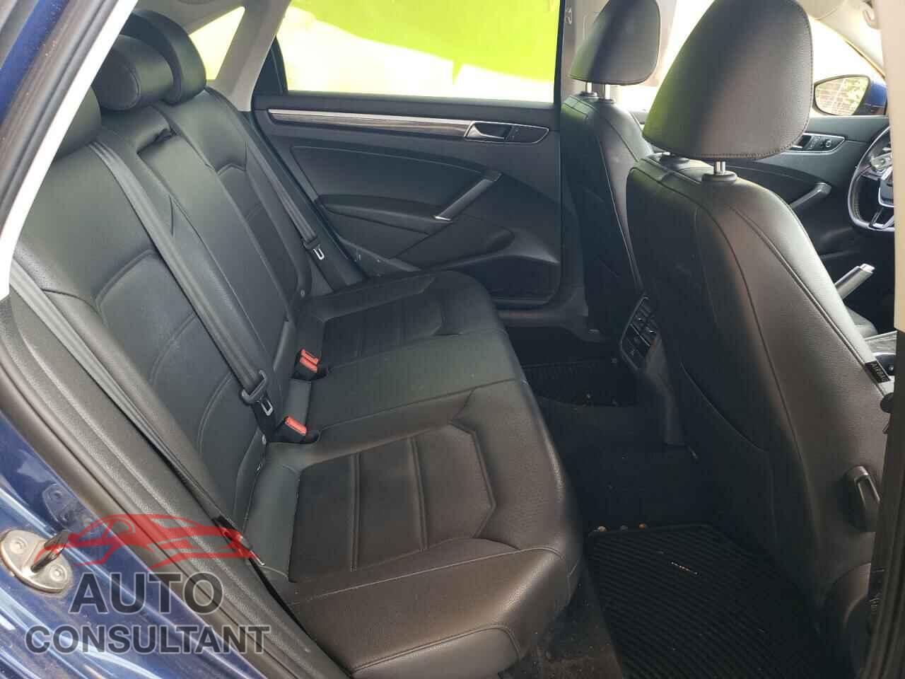VOLKSWAGEN PASSAT 2017 - 1VWBT7A3XHC059145