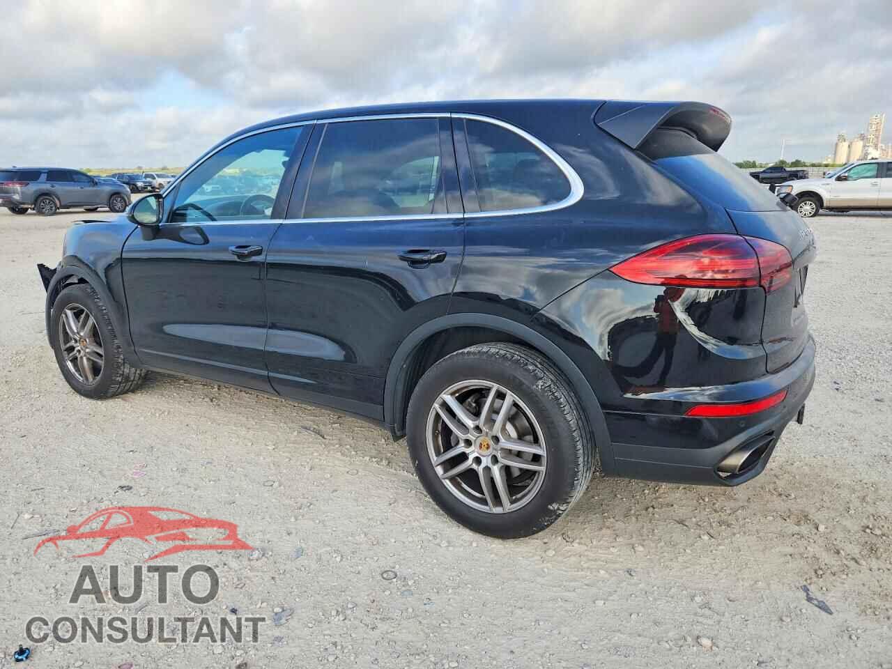 PORSCHE CAYENNE 2016 - WP1AA2A21GKA38282