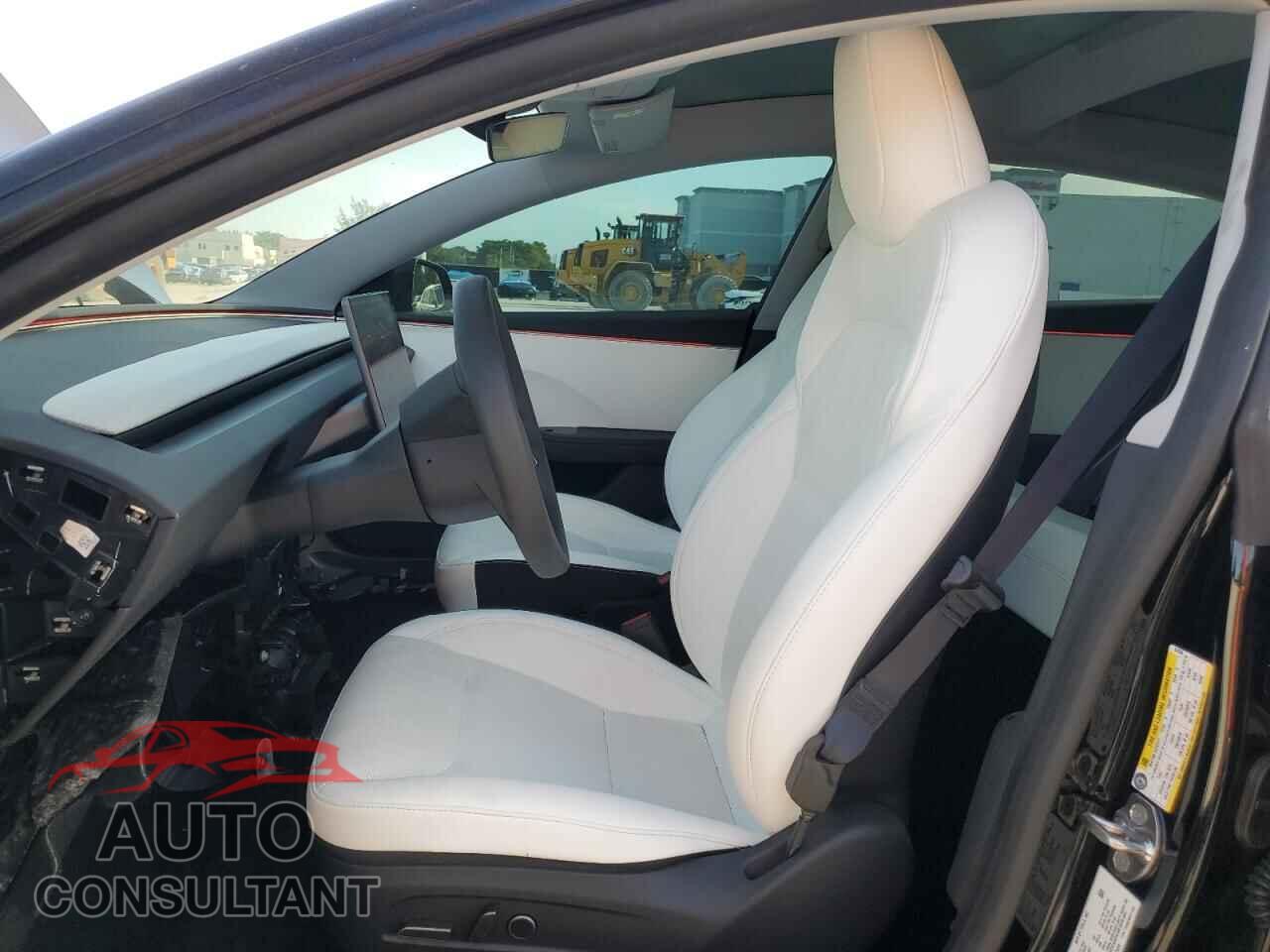 TESLA MODEL 3 2024 - 5YJ3E1EA2RF857554