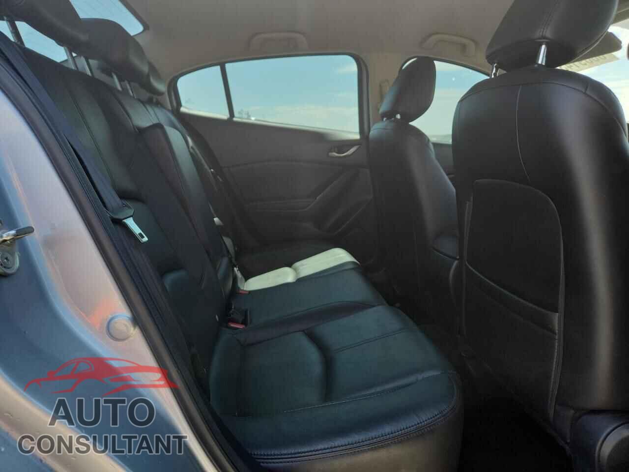 MAZDA 3 2017 - 3MZBN1V77HM100527