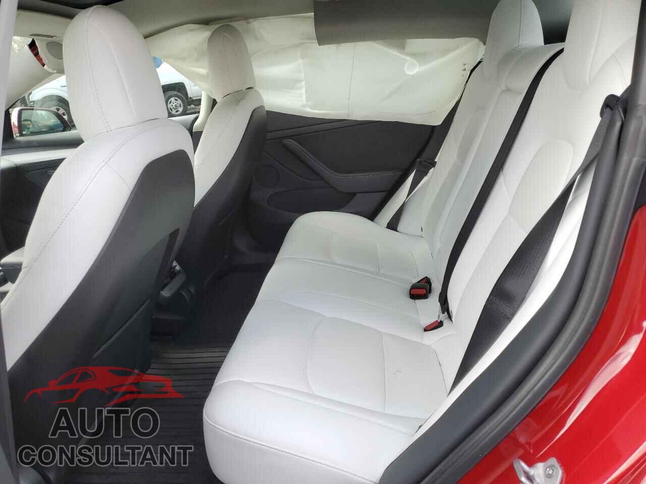 TESLA MODEL 3 2021 - 5YJ3E1EA4MF100096