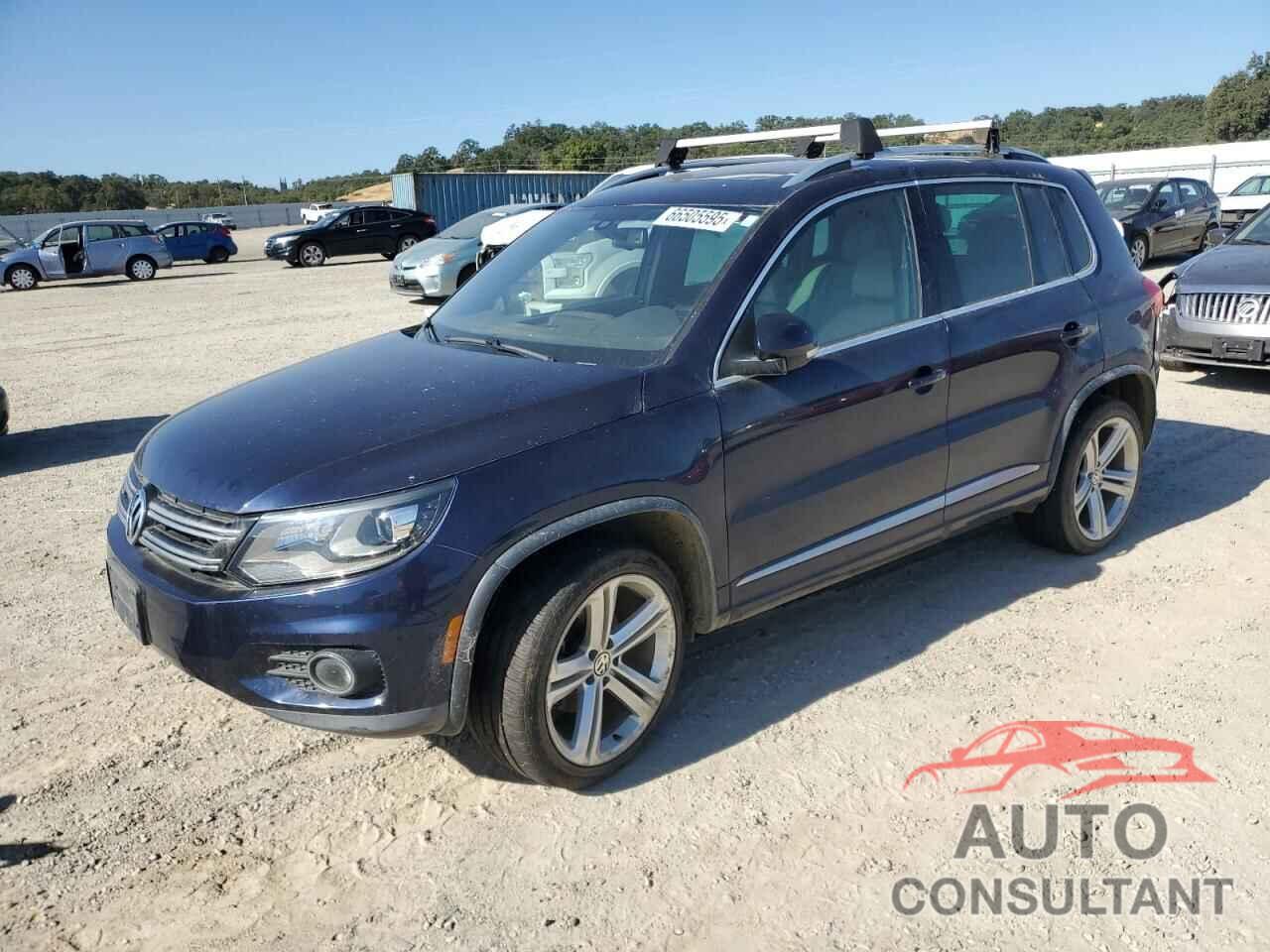 VOLKSWAGEN TIGUAN 2015 - WVGBV7AX4FW559096
