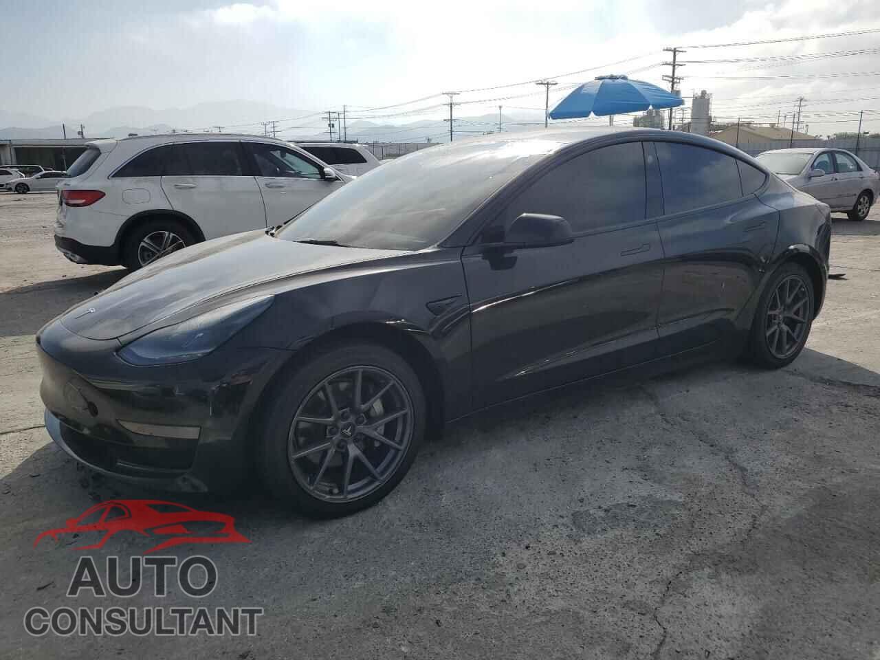 TESLA MODEL 3 2021 - 5YJ3E1EA4MF089374