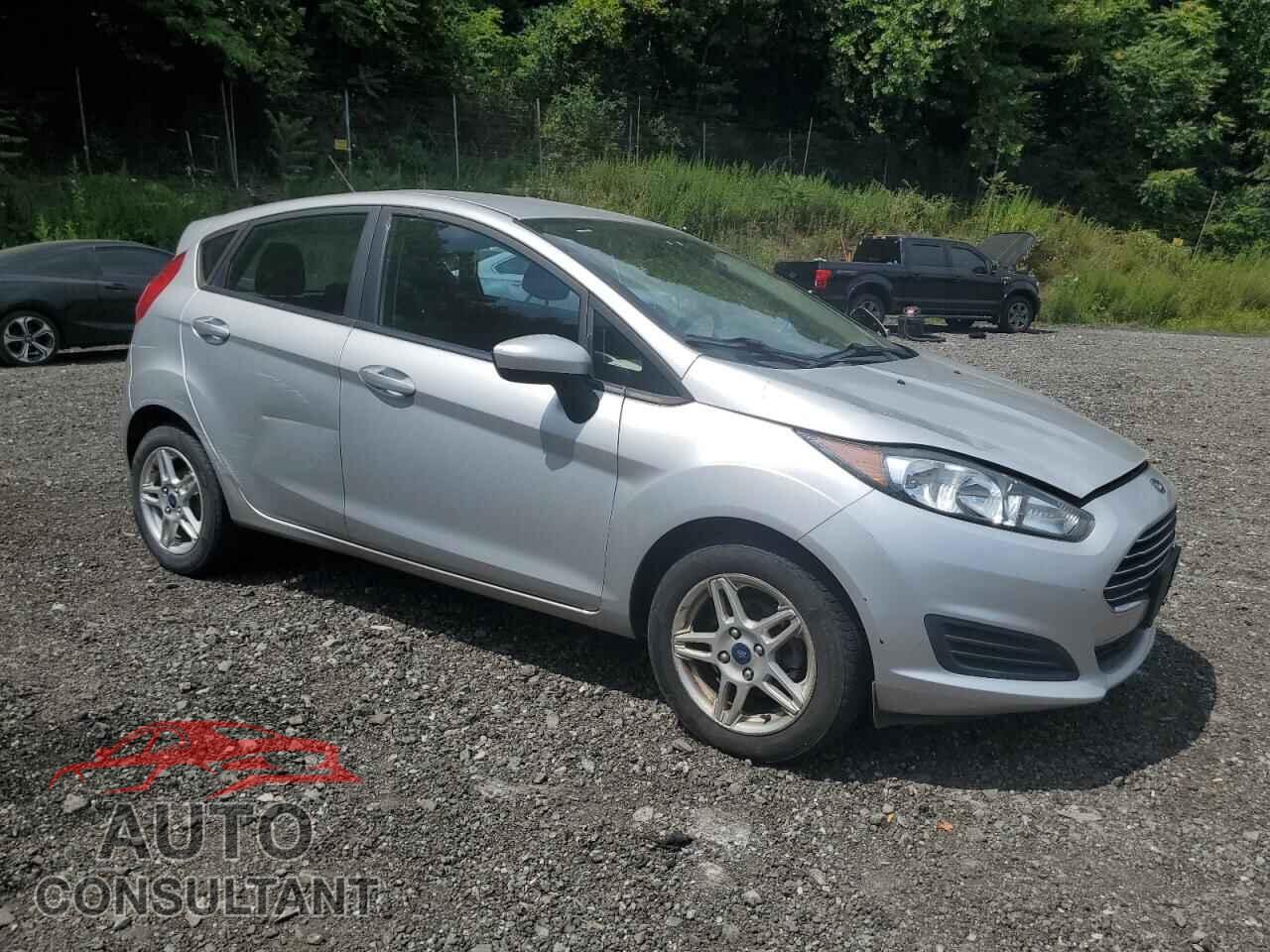 FORD FIESTA 2017 - 3FADP4EJ3HM132058