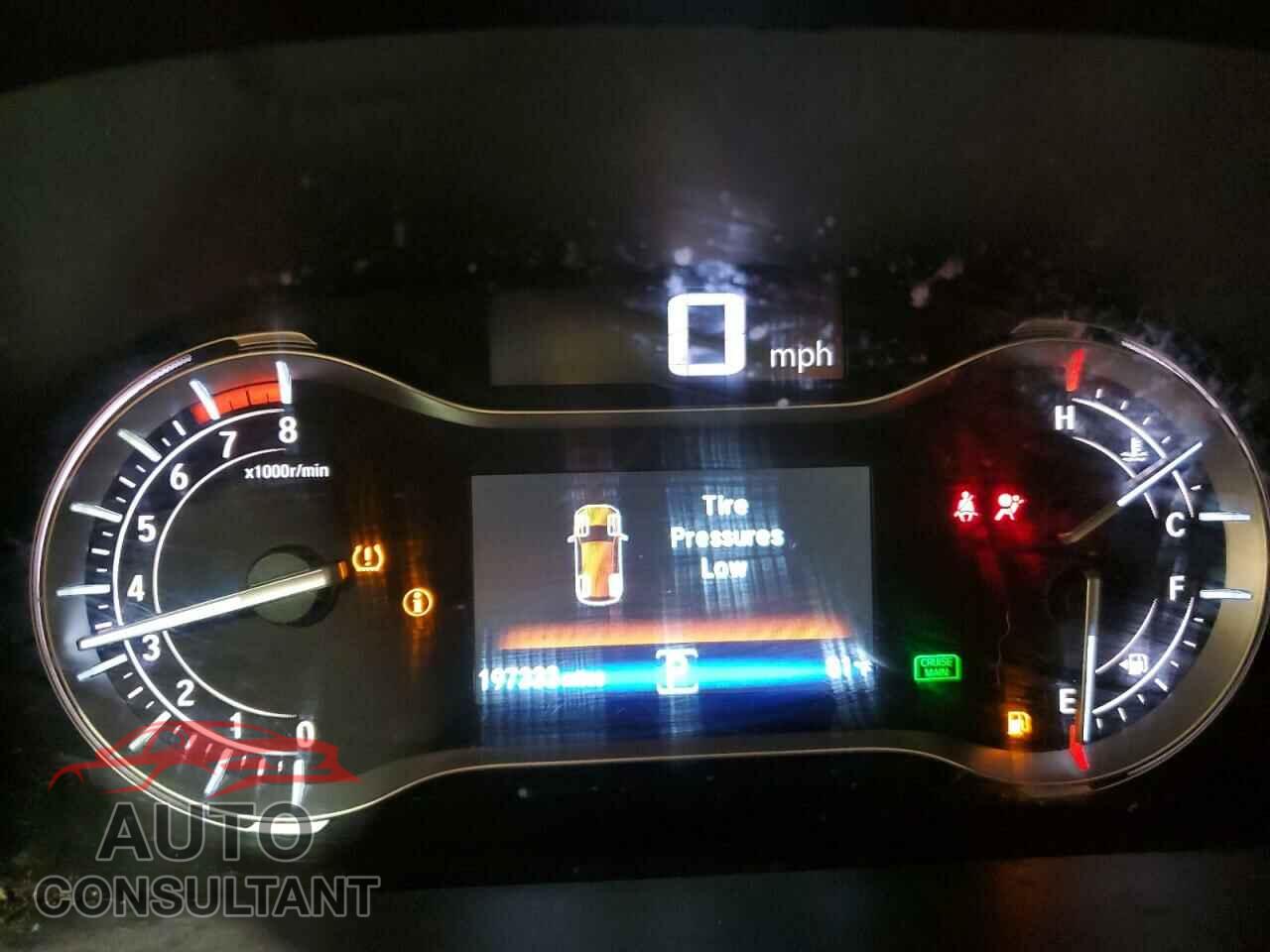 HONDA PILOT 2017 - 5FNYF5H3XHB011839