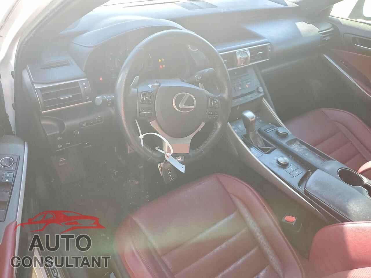 LEXUS IS 2019 - JTHBA1D23K5090532
