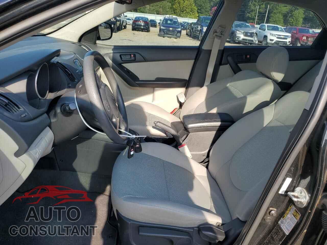KIA FORTE 2012 - KNAFU4A26C5571017