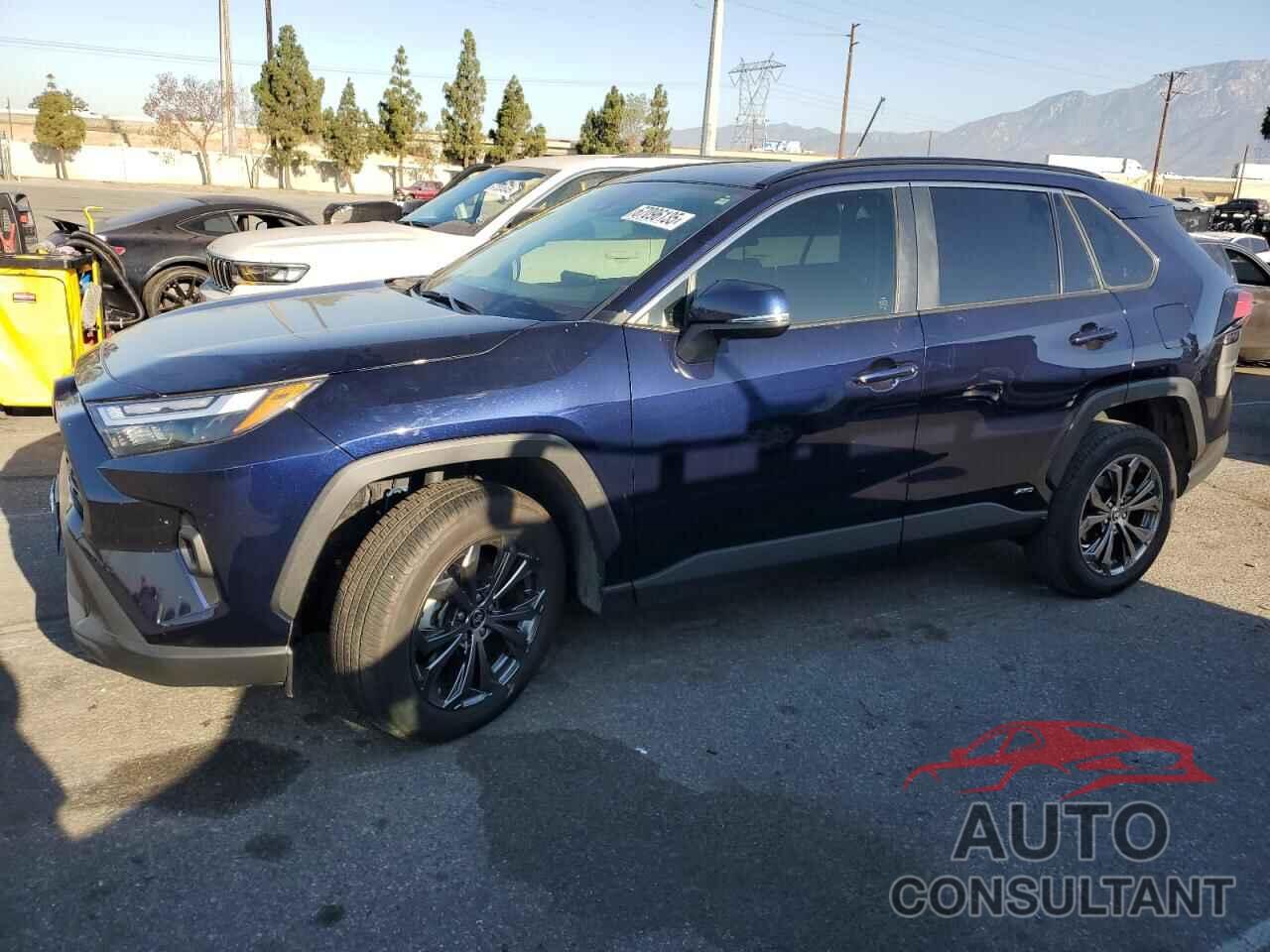 TOYOTA RAV4 2024 - JTMB6RFV5RD149511