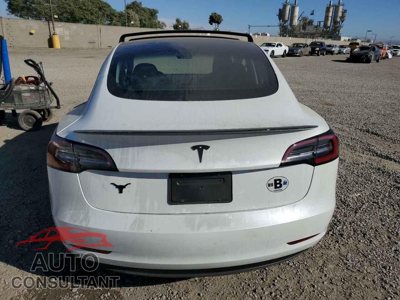 TESLA MODEL 3 2023 - 5YJ3E1EA7PF402678