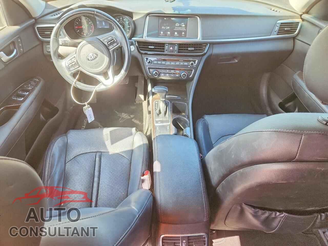 KIA OPTIMA 2018 - 5XXGU4L39JG219300