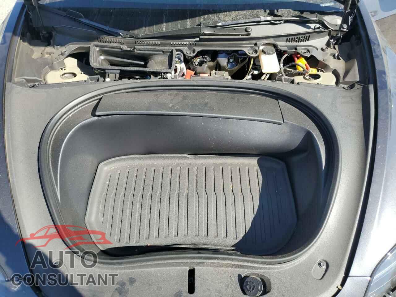 TESLA MODEL 3 2024 - 5YJ3E1EB0RF759079