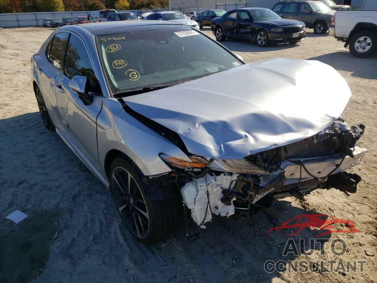TOYOTA CAMRY 2018 - 4T1BZ1HK1JU501625