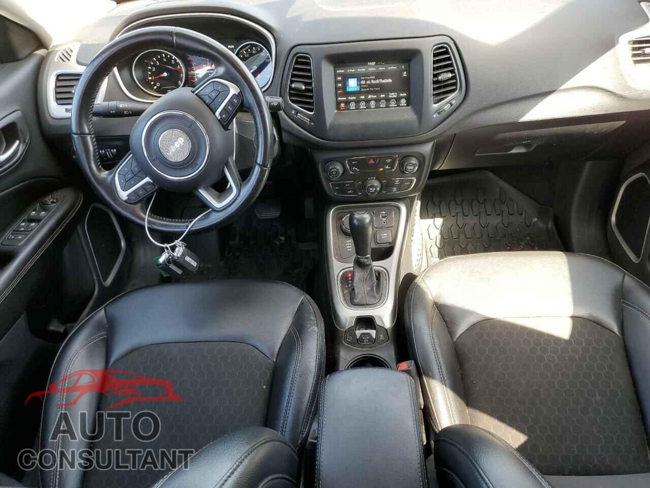 JEEP COMPASS 2020 - 3C4NJDBB9LT228675