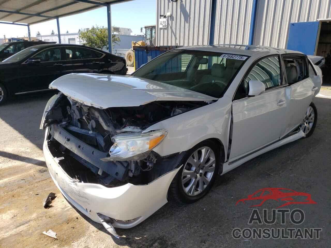 TOYOTA AVALON 2011 - 4T1BK3DB5BU404628