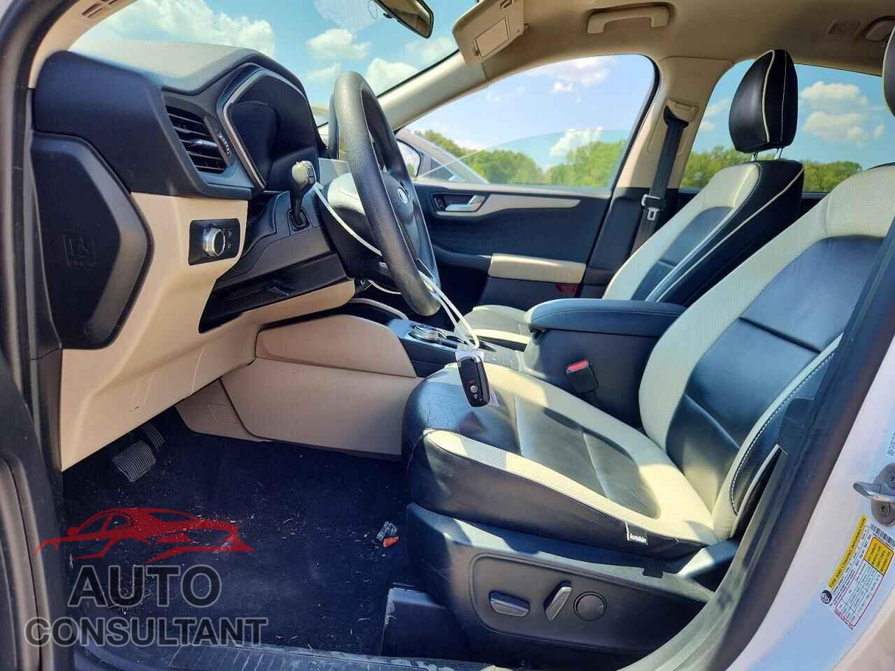 FORD ESCAPE 2020 - 1FMCU9G60LUA85415