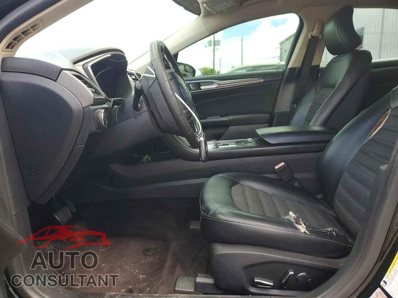 FORD FUSION 2017 - 3FA6P0LU6HR300082