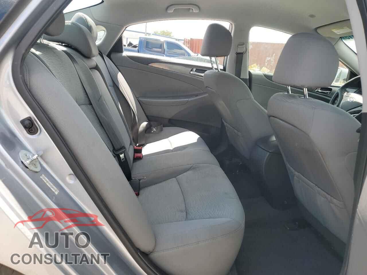 HYUNDAI SONATA 2015 - KMHEC4A46FA122771