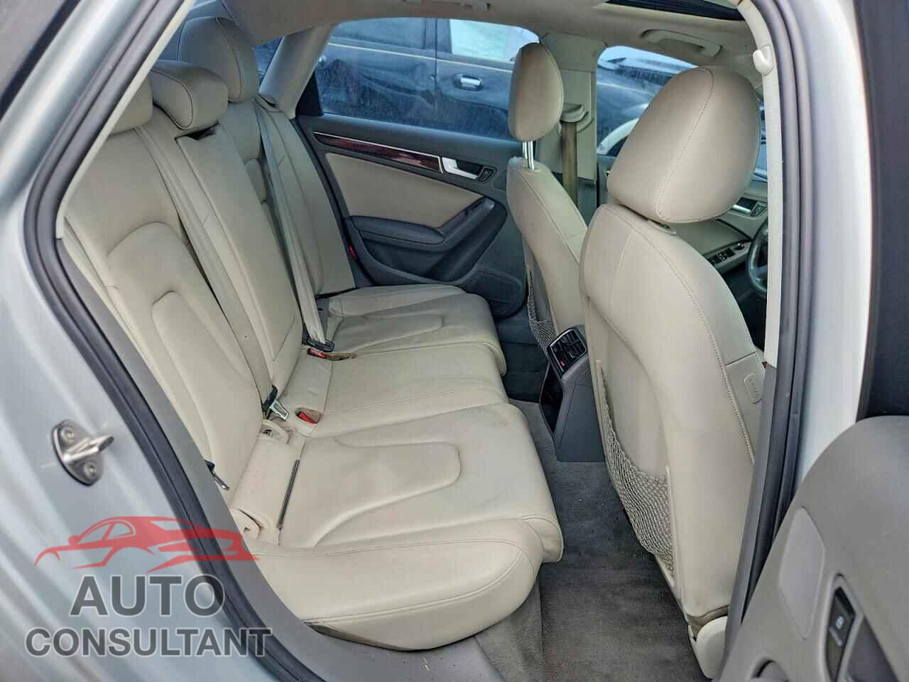 AUDI A4 2011 - WAUFFAFL9BN028558