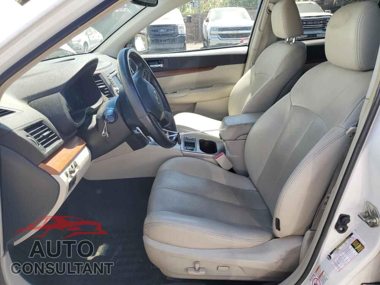 SUBARU OUTBACK 2014 - 4S4BRBLC9E3283418