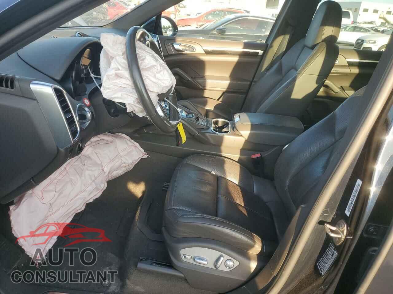 PORSCHE CAYENNE 2016 - WP1AF2A22GKA41497