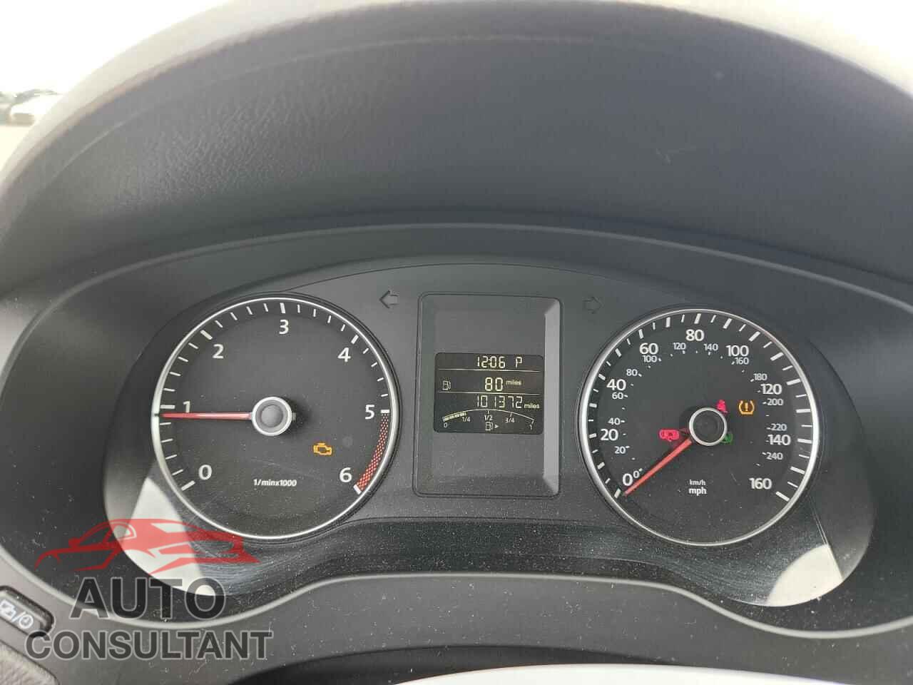 VOLKSWAGEN JETTA 2013 - 3VWLL7AJ8DM204792