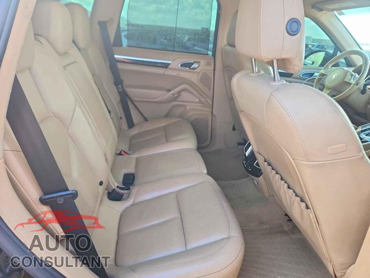 PORSCHE CAYENNE 2012 - WP1AA2A25CLA02616
