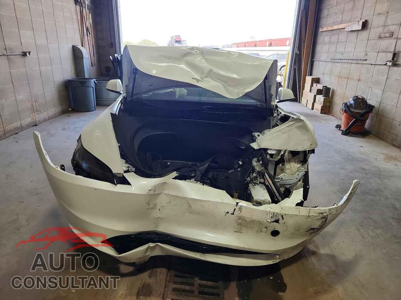 TESLA MODEL 3 2025 - 5YJ3E1EA6SF904817