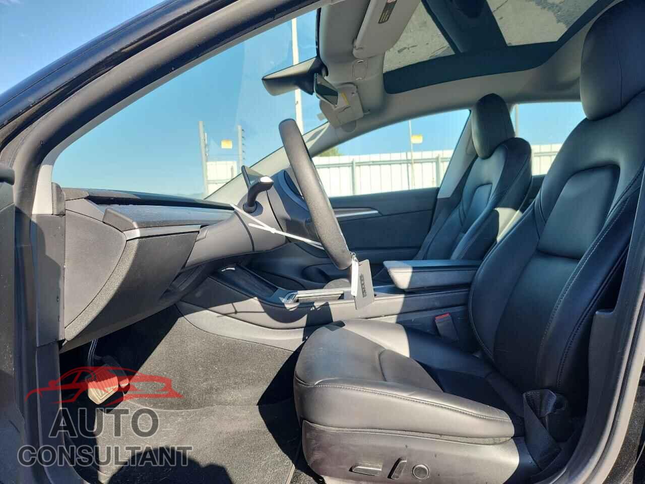 TESLA MODEL 3 2021 - 5YJ3E1EB8MF015125