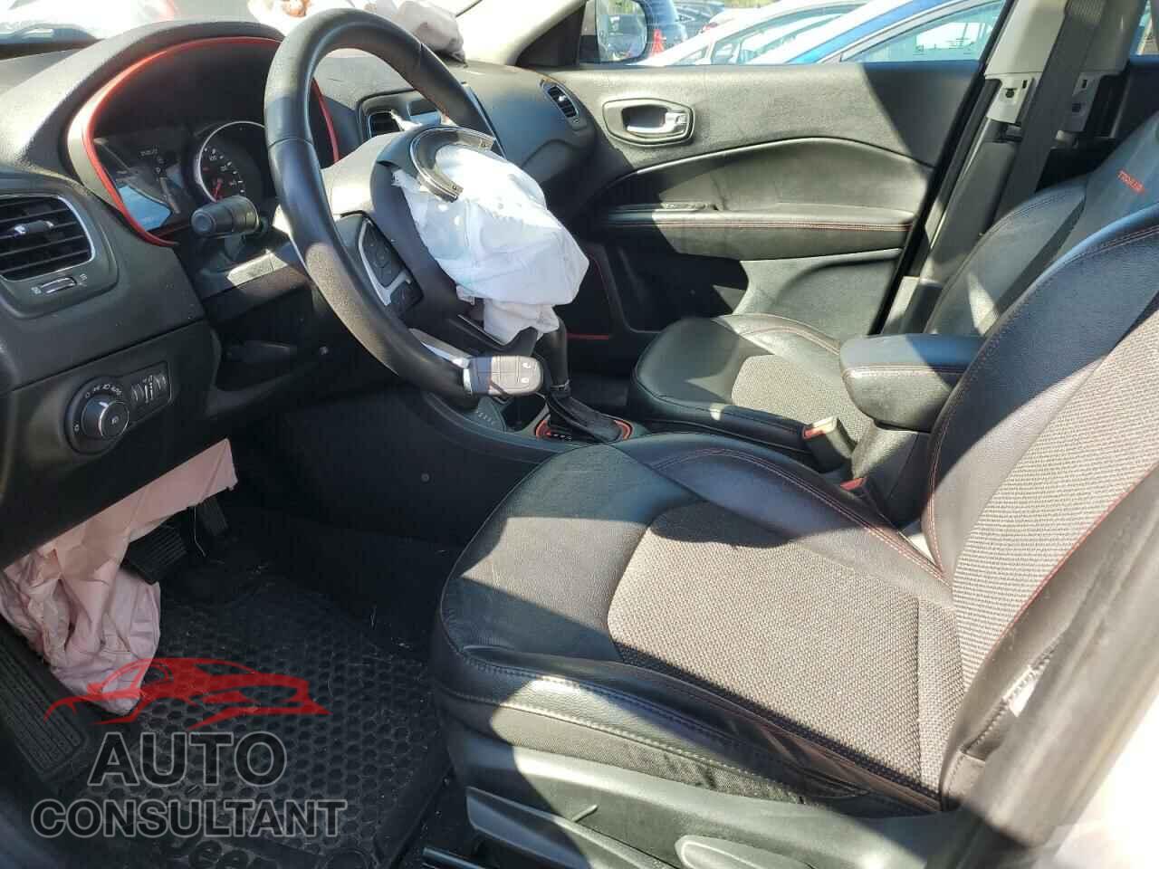 JEEP COMPASS 2021 - 3C4NJDDB4MT564667
