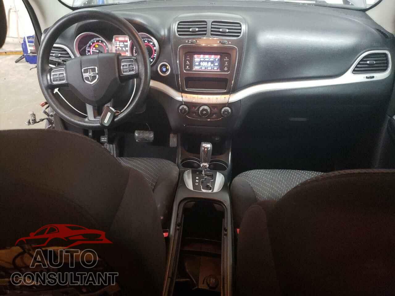 DODGE JOURNEY 2017 - 3C4PDCBG8HT526857