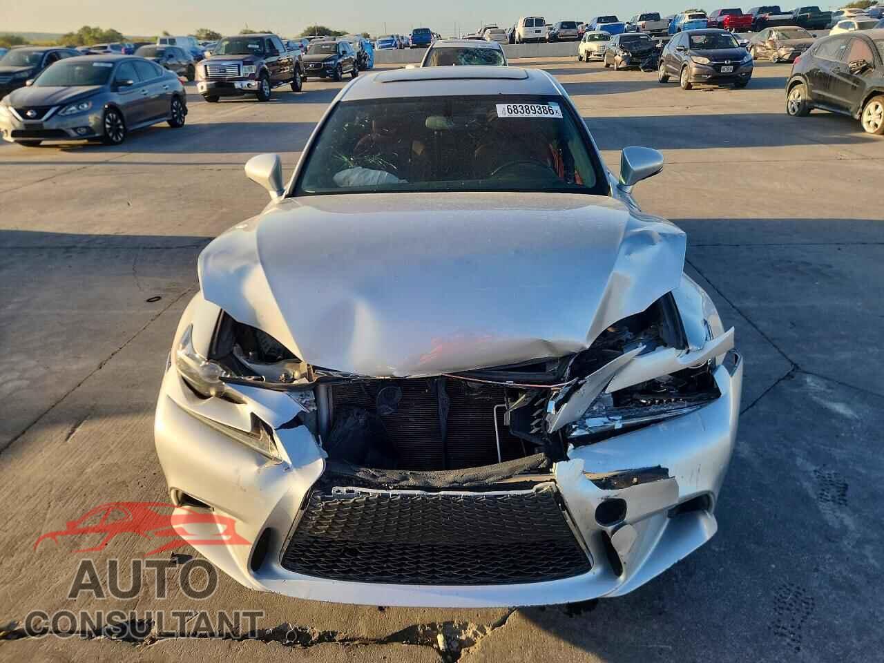 LEXUS IS 2015 - JTHBF1D26F5059136