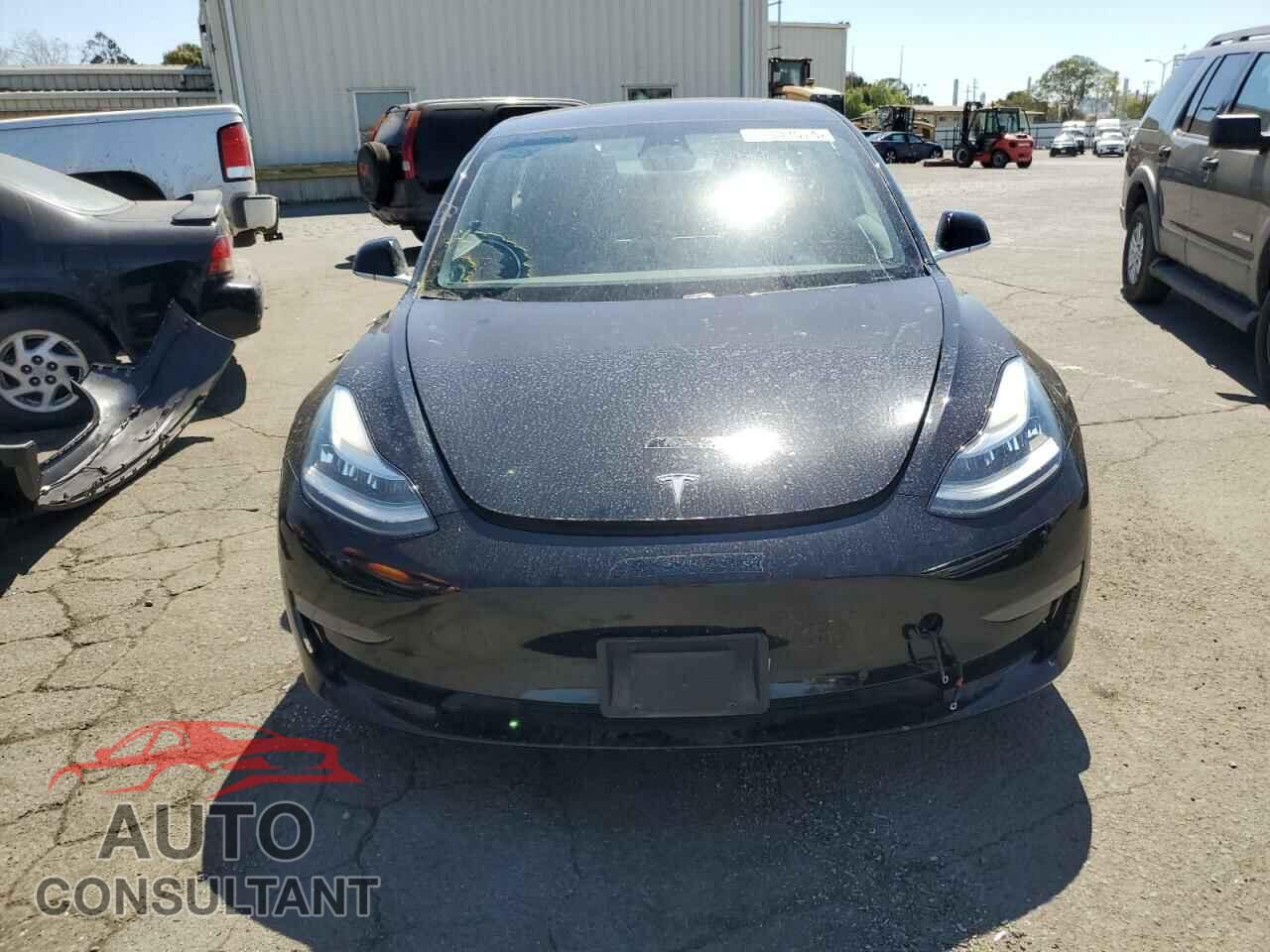 TESLA MODEL 3 2018 - 5YJ3E1EA0JF056710