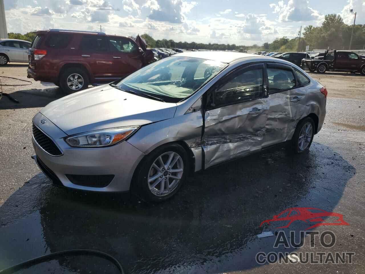 FORD FOCUS 2017 - 1FADP3F20HL330910