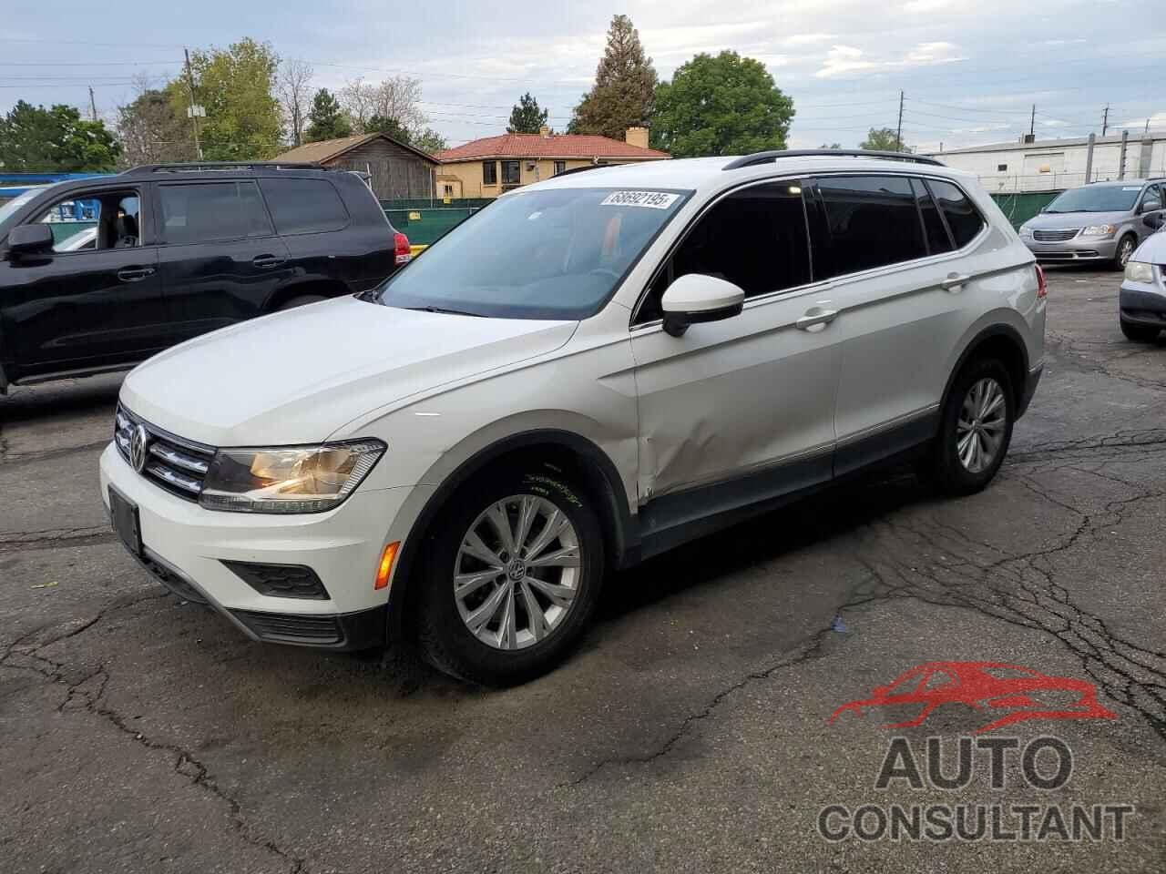 VOLKSWAGEN TIGUAN 2018 - 3VV2B7AX5JM119864