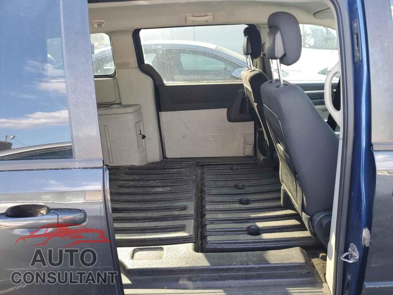DODGE CARAVAN 2010 - 2D4RN1AE3AR348801