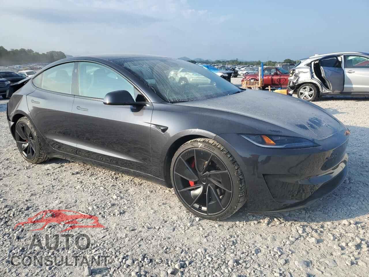 TESLA MODEL 3 2024 - 5YJ3E1ET5RF824159