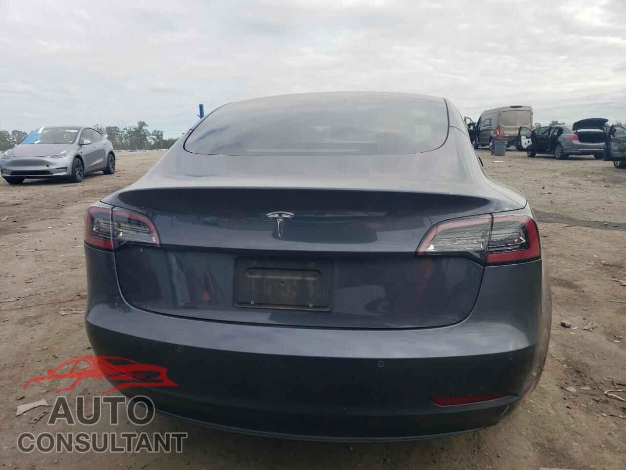 TESLA MODEL 3 2021 - 5YJ3E1EA7MF989069