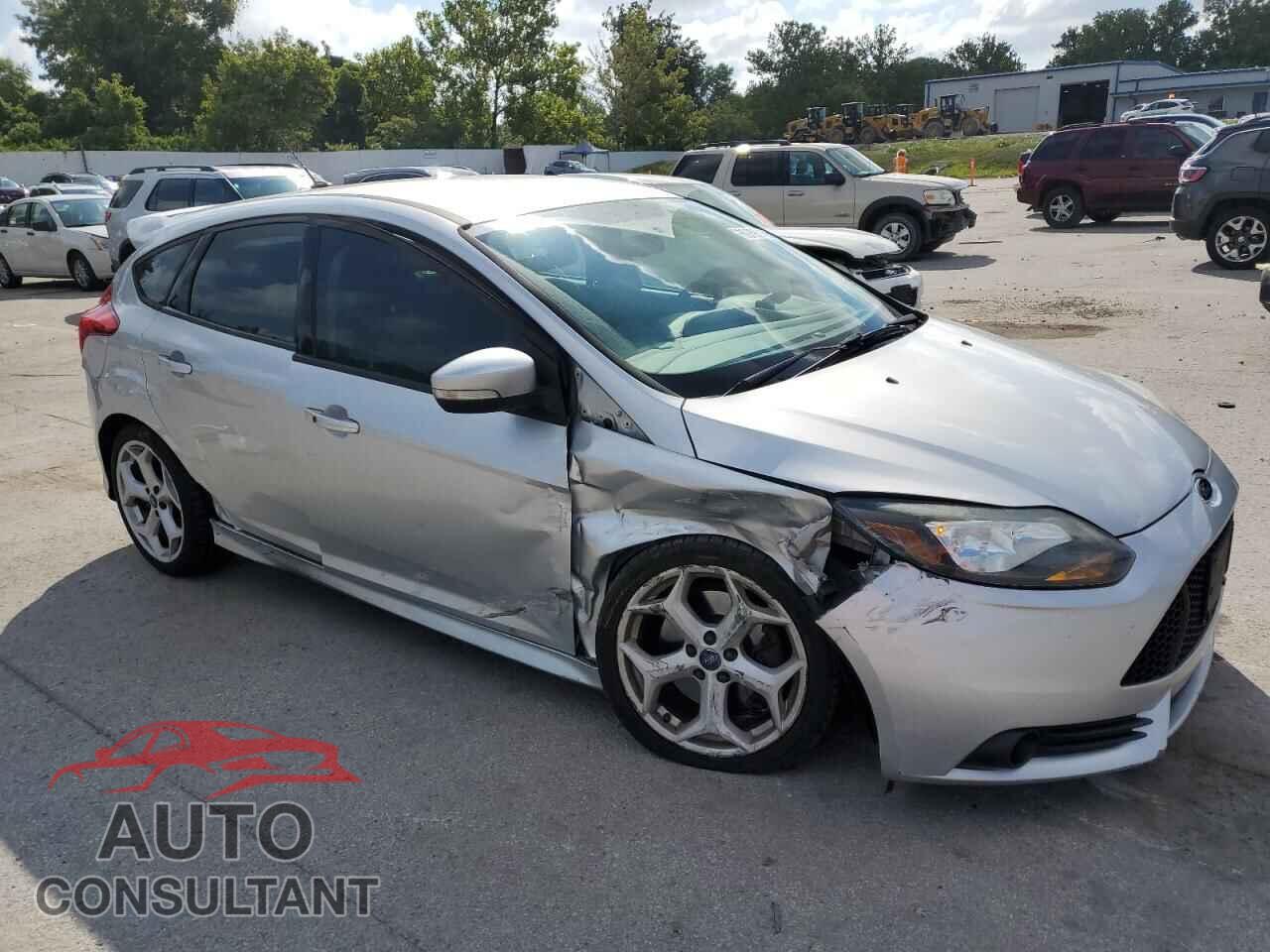 FORD FOCUS 2014 - 1FADP3L90EL168855