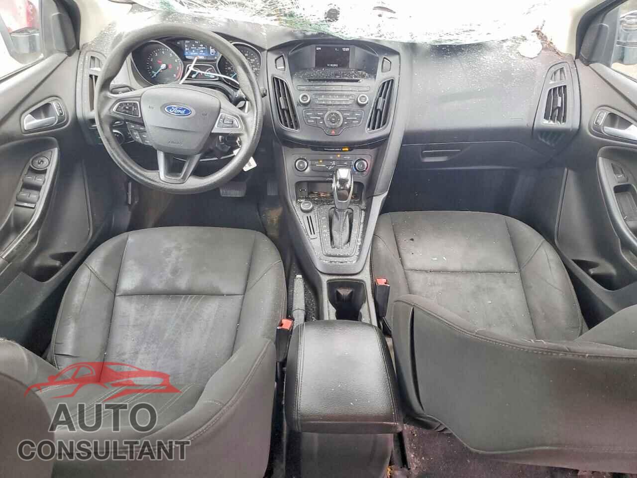 FORD FOCUS 2016 - 1FADP3K2XGL250633