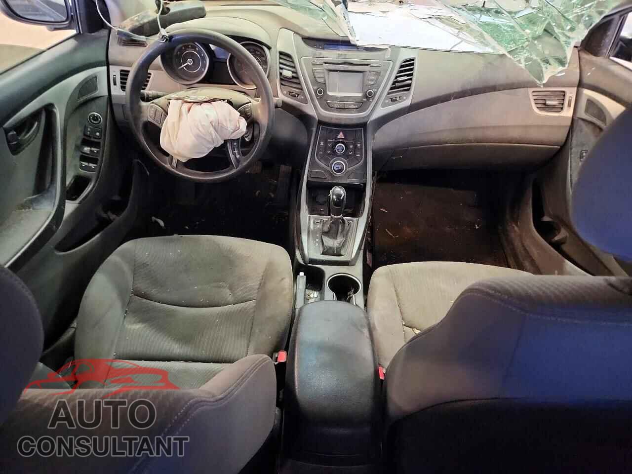 HYUNDAI ELANTRA 2015 - KMHDH4AE3FU424877