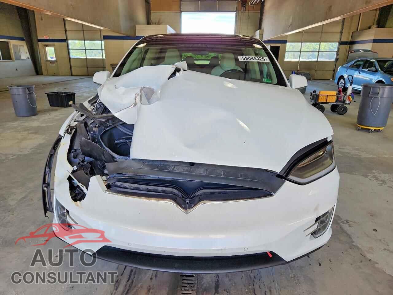 TESLA MODEL X 2017 - 5YJXCBE2XHF067472