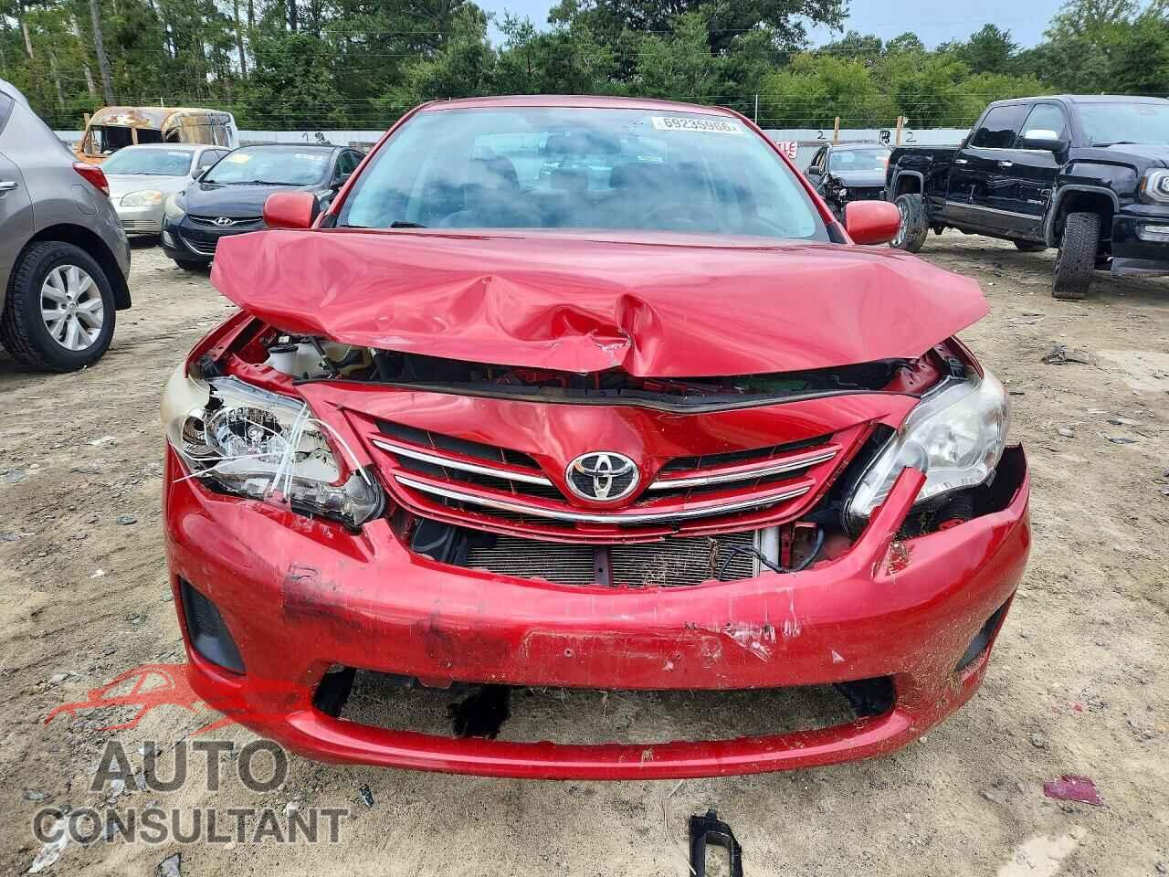 TOYOTA COROLLA 2013 - 2T1BU4EE1DC112729