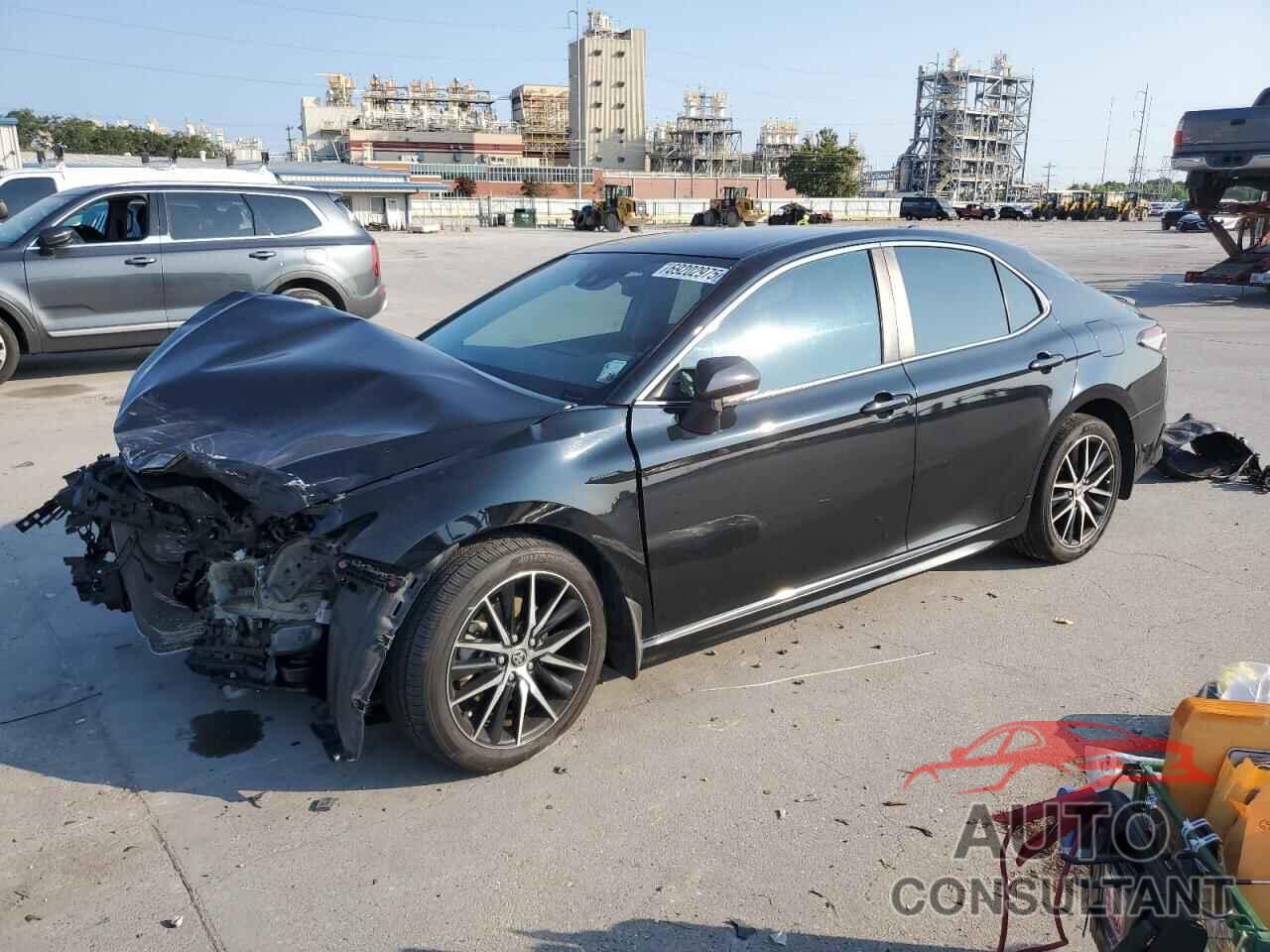 TOYOTA CAMRY 2022 - 4T1G11AK9NU010281