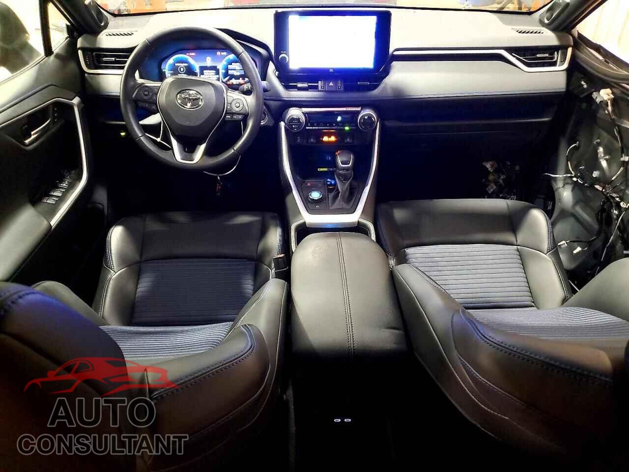 TOYOTA RAV4 2024 - 2T3E6RFV1RW080509