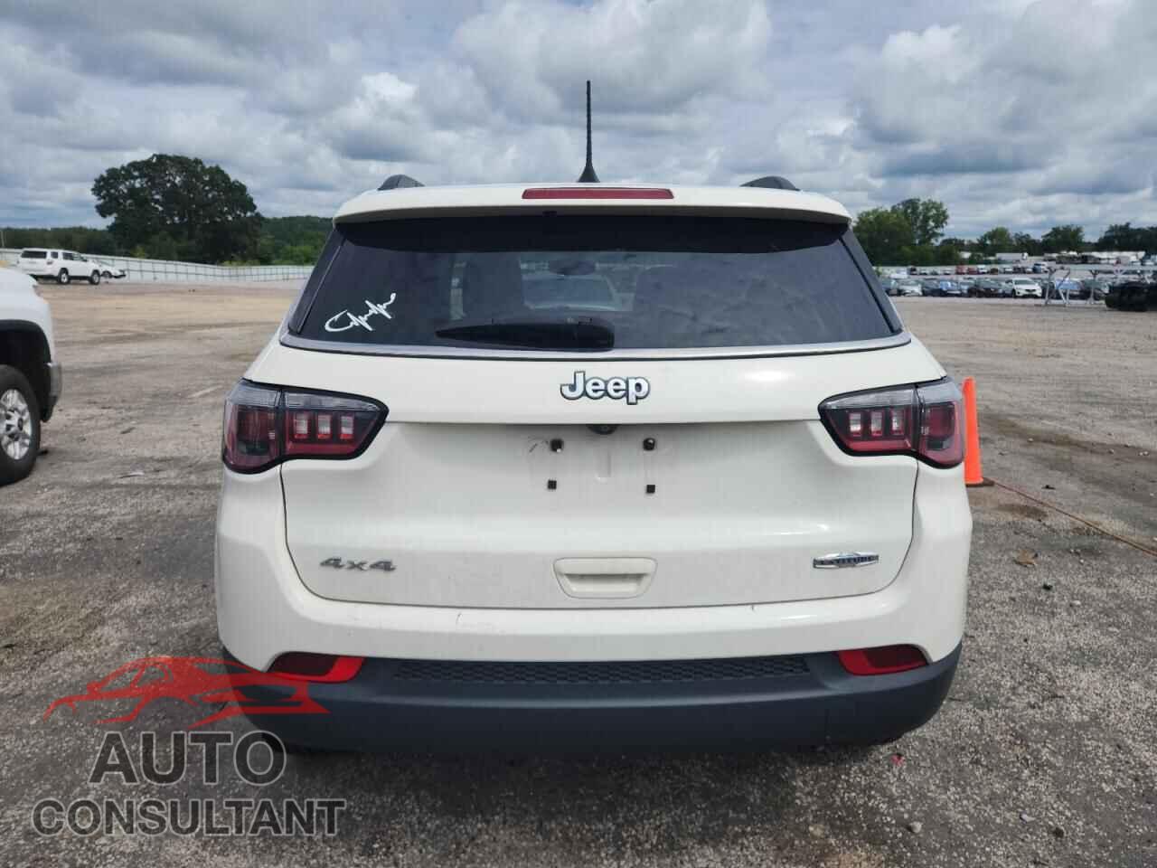JEEP COMPASS 2018 - 3C4NJDBB8JT207149