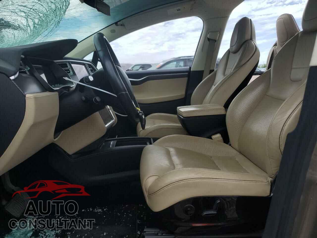 TESLA MODEL X 2016 - 5YJXCAE2XGF006583