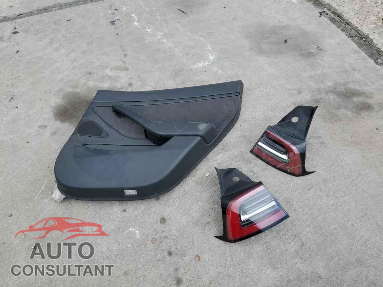 TESLA MODEL 3 2020 - 5YJ3E1EB7LF735532