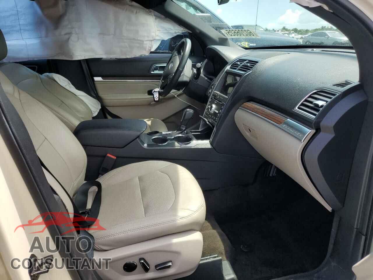 FORD EXPLORER 2018 - 1FM5K7F86JGB27412